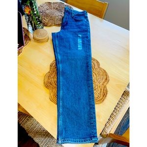 FREE ASSEMBLY Jeans.